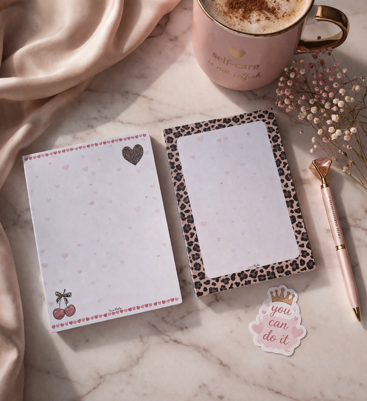 Cadeauset Notitieblok & Pen – Luxe Roze Giftbox – Perfect Cadeau voor Haar